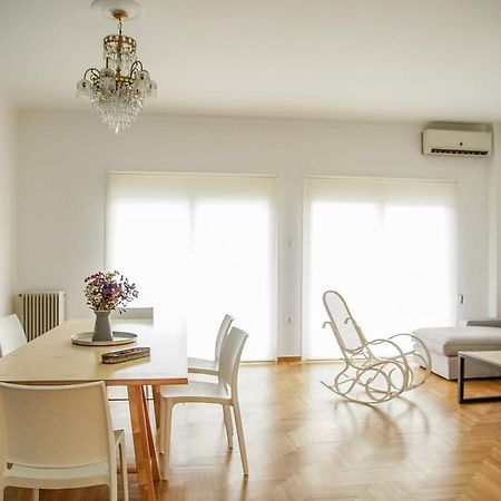 Athenian Blue - Family Apt 5' Minutes From Acropolis Museum Екстер'єр фото
