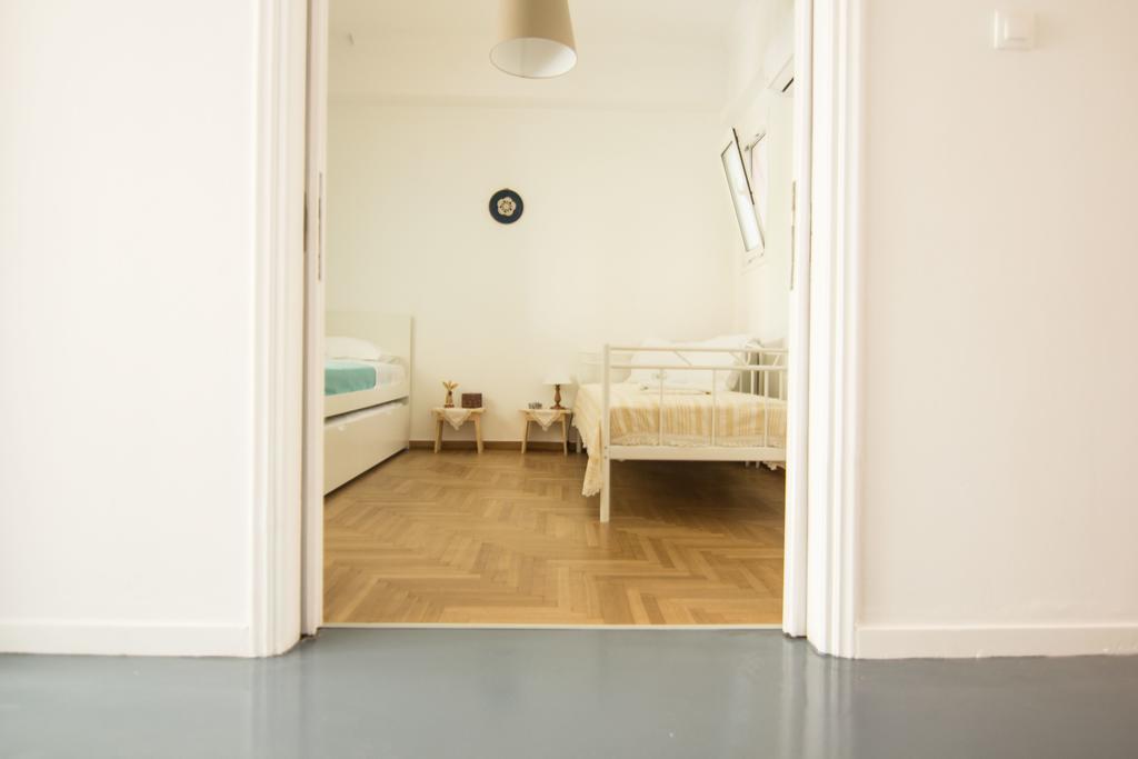 Athenian Blue - Family Apt 5' Minutes From Acropolis Museum Екстер'єр фото