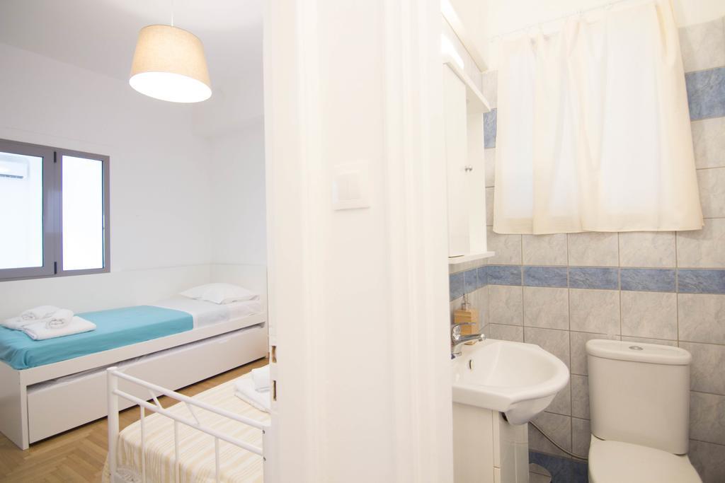Athenian Blue - Family Apt 5' Minutes From Acropolis Museum Екстер'єр фото