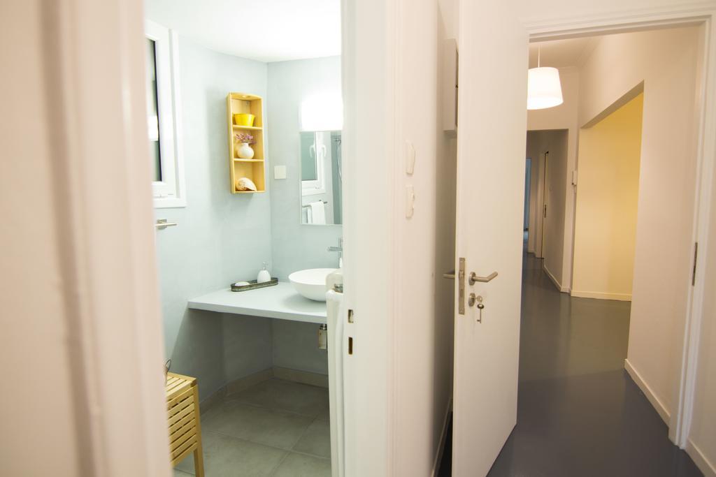 Athenian Blue - Family Apt 5' Minutes From Acropolis Museum Екстер'єр фото