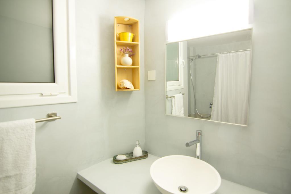 Athenian Blue - Family Apt 5' Minutes From Acropolis Museum Екстер'єр фото